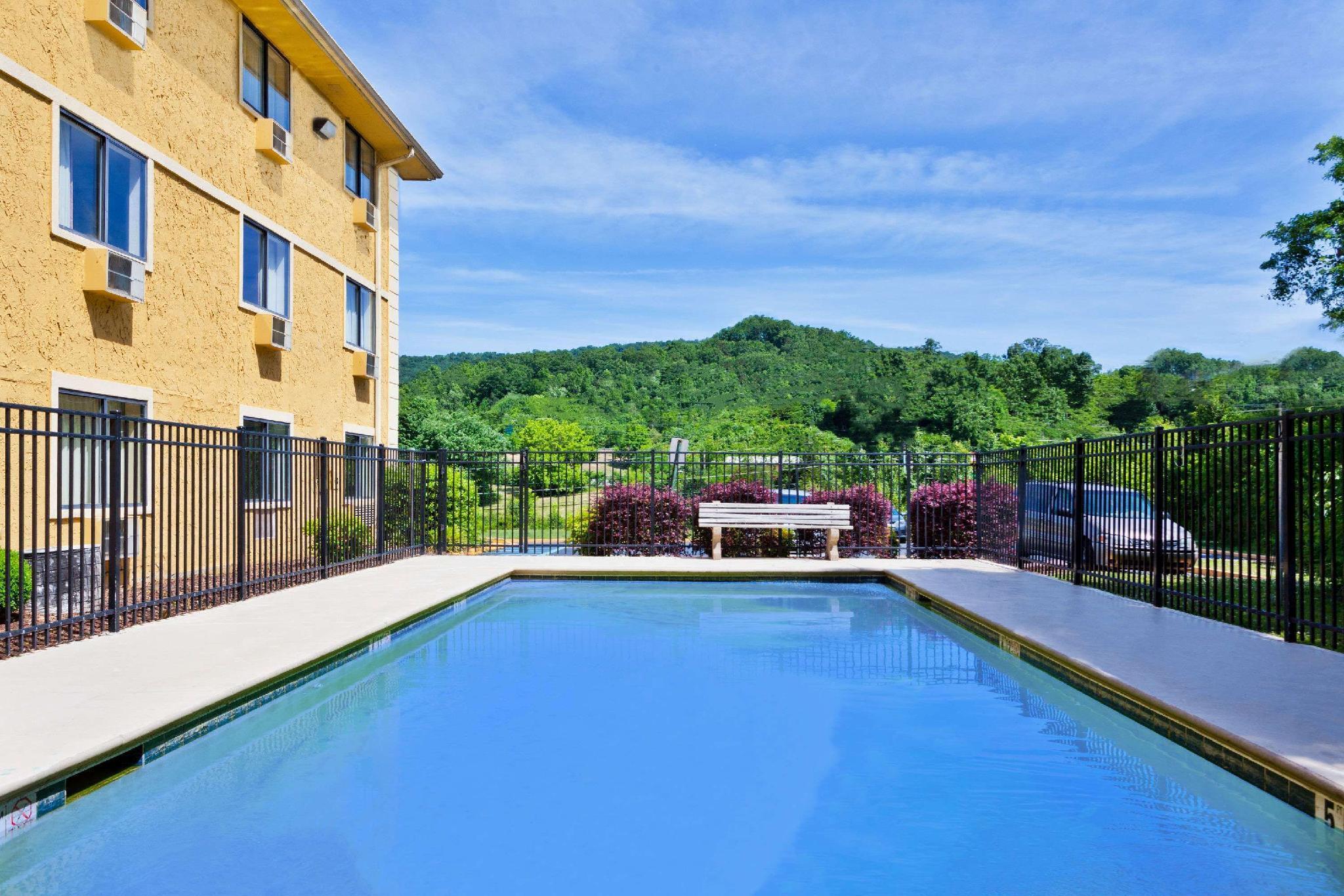 Super 8 By Wyndham Chattanooga Lookout Mountain Tn Exteriör bild